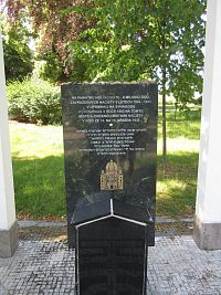 Památník holocaustu - zde stávala synagoga