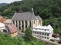 Pohled z hradu na kostel Nanebevzetí Panny Marie