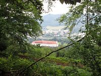 Z výletu od Pastýřské stěny - výhled na zámek v Děčíně
