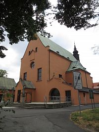 Klášterní kostel sv. Antonína Paduánského o 4 roky později