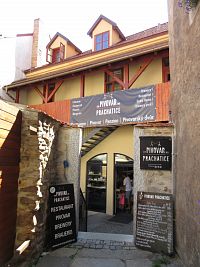 Pivovar Prachatice - průchod z Velkého náměstí