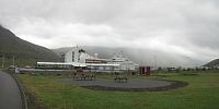 Seyðisfjörður - pohled na infocentrum s přístavem