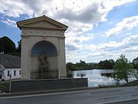 Kaplička u Špitálského rybníka