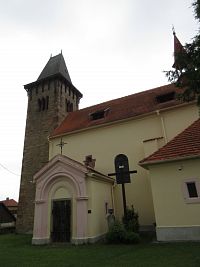 Pertoltice - kostel sv. Jiří