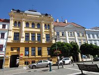 Česká Lípa - nám. T. G. Masaryka - dnes budova České pošty - byla postavena r. 1883 pro Českou spořitelnu