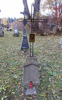 Pleš - symbolický hrob pašeráka Josefa Zíky