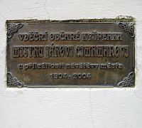 Letohrad - pomník Járy Cimrmana