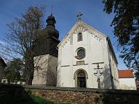 Žumberk - kostel Všech svatých se zvonicí