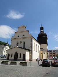 Náchod - Masarykovo náměstí - kostel sv. Vavřince
