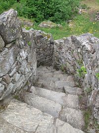 Zřícenina Rychleby - schody z věž