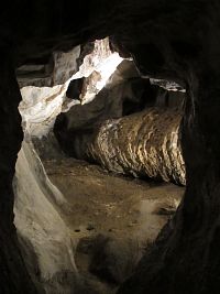 V jeskyni Na Špičáku