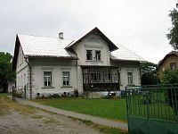 Vila v Sokolské ulici západně od parku
