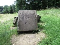 Památík na bývalý název vyhlídky Kaiser Willhelmshöhe