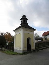 Nyklovice - kaplička sv. Jana Nepomuckého z r. 1864