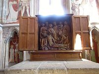 Pozdně gotický dřevěný vyřezávaný oltář z 1. desetiny 16. století
