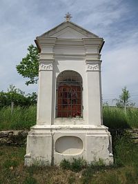 Výklenková kaple v Kopicích