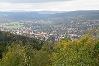 Jsou vidět Řevnice i Berounka