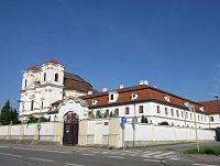 Veselí nad Moravou - kostel Andělů strážných