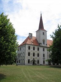 Chropyně - zámek