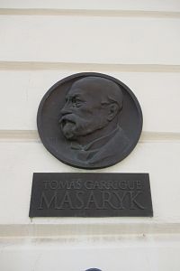 T. G. Masaryk na budově magistrátu