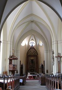 Hluboká nad Vltavou - kostel sv. Jana Nepomuckého