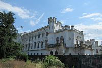 Rusovce - novogotický zámek