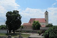Rusovce - kostel svaté Marie Magdalény