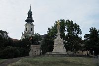 Nitra - u hradu - věž baziliky sv. Jimrama a  Mariánský sloup