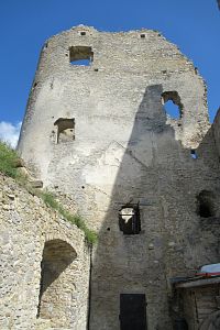 Věž staré brány