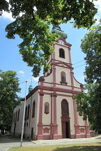 Kostelec nad Černými lesy - kostel sv. Andělů strážných