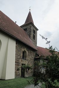 Románský kostel Narození Panny Marie