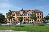 Budova základní školy V. Hejny