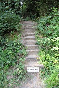 Jdeme k Liduščinu památníku