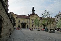 Dominikánské nám. - nová radnice