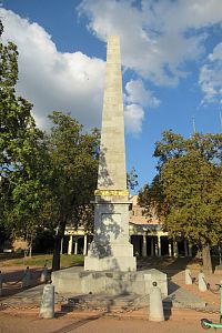 Pomník Míru  na památku ukončení napoleonských válek z r. 1818