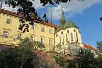 Kaple sv. Kříže a Panny Marie z let 1886 – 88