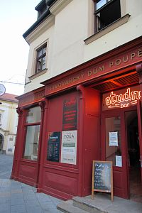 Dominikánská ulice - pivovarský dům Poupě