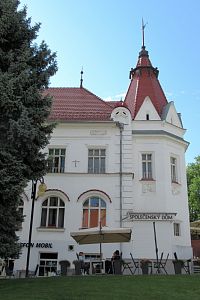 Společenský dům, Palackého nám.