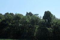 Už vidíme vršek rozhledny Kurovický lom