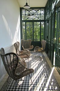 Dodatečně přistavěná dřevěná veranda