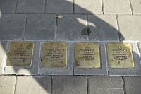 Chodník před domem