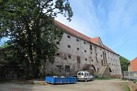 Bývalá sýpka snad tak někdy bude opravená a využitá