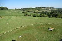 Takhle to vypadá v blízkém okolí kaple s rozhlednou