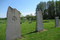 Vstiš - kamenné spirály