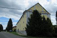 Únějovice - bývalá tvrz, nyní sýpka