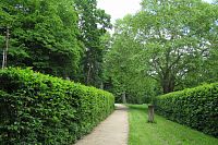 Chudenice - zahrada zámku Lázeň