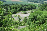 Je vidět i plocha autodromu