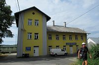 Západní část republiky - 4. den - Slavkovský les: Lázně Kynžvart - okruh 6 km: nádraží, Kynžvartský kámen, Medvědí kameny, zámek, bývalý pivovar a čajovna, lesní kaple sv. Kříže, altán; lázně a minerální prameny, kostel sv. Markéty