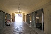 Průjezd v zámku Kynžvart