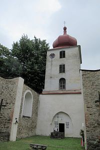 Vysoká - ruiny kostela sv. Jana Křtitele